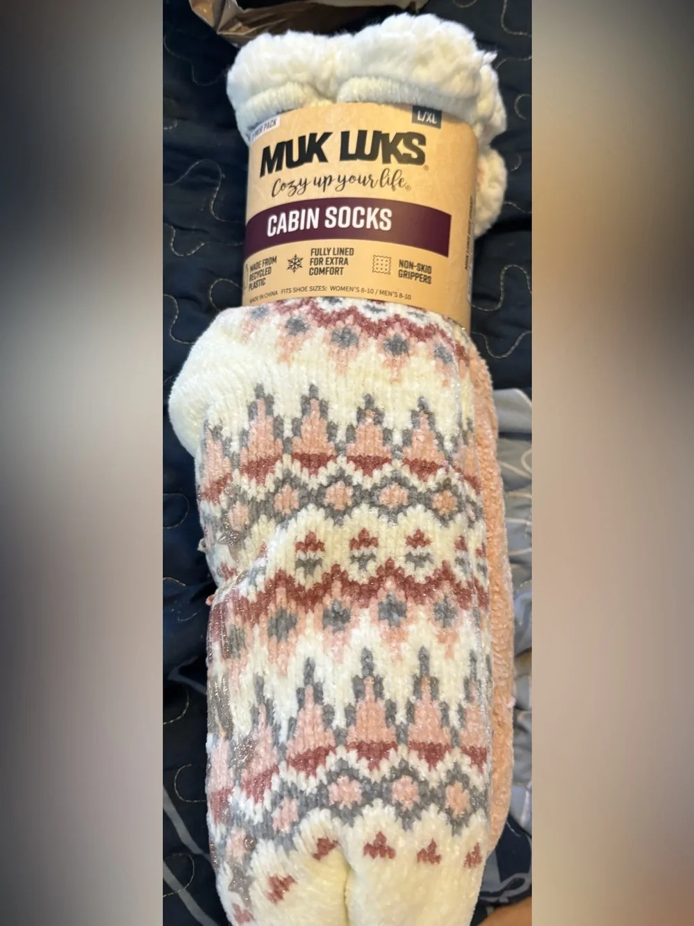Muk Luks ladies Cabin Socks - Cream, Pink & Gray Pattern l/xl size 8-10